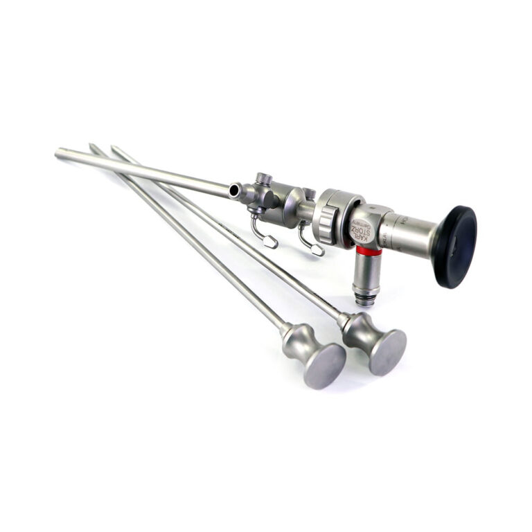 Artroscopio Karl Storz 4,0 mm 30° con nuovo kit di accessori